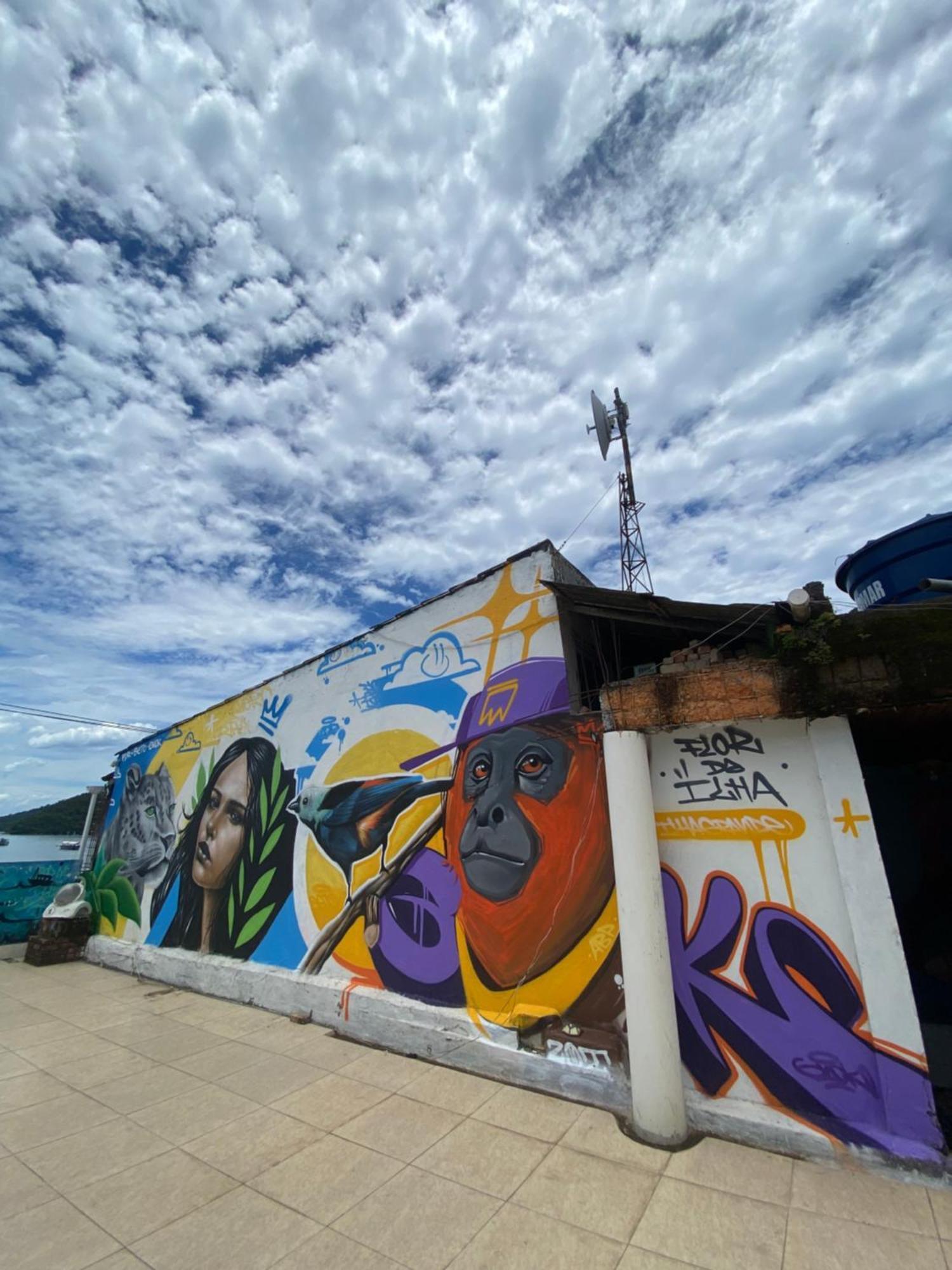 Flor Da Ilha Hostel Vila do Abraao Exterior photo